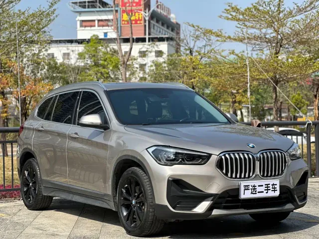 BMW X1 — Фото автомобиля 3