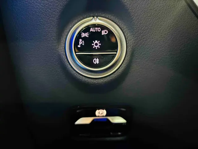 Mercedes-Benz C-Class — Фото автомобиля 19