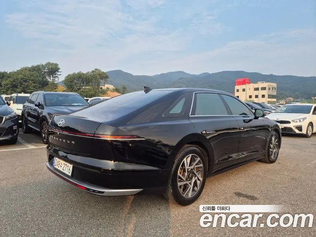 Hyundai Grandeur GN7 — Фото автомобиля 2