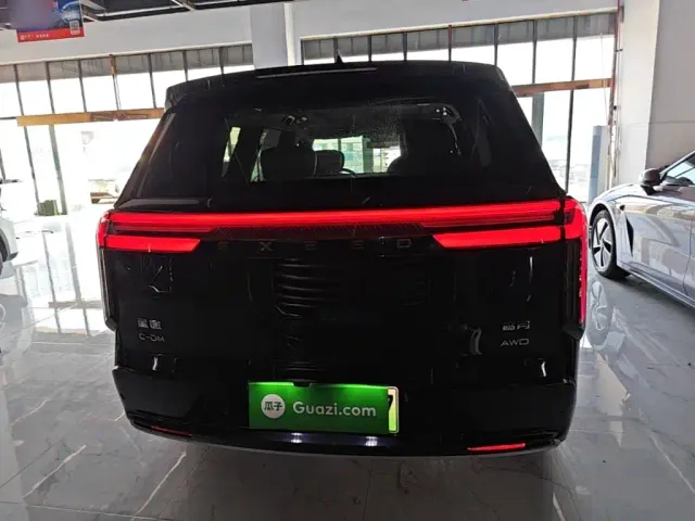 Exeed Landmark C-DM — Фото автомобиля 5