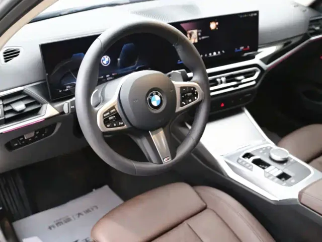 BMW 3 Series — Фото автомобиля 13