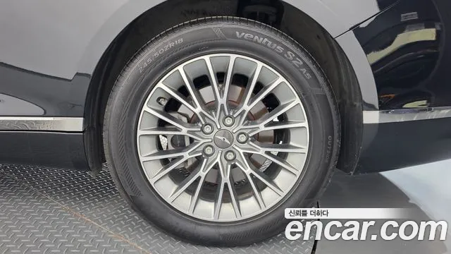 Genesis G80 RG3 — Фото автомобиля 6