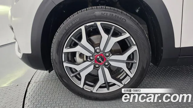 Kia Seltos Seltos Бензин 1.6 турбо 2WD — Фото автомобиля 5