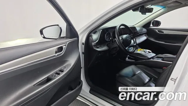 Hyundai Grandeur Grandeur (New) — Фото автомобиля 15