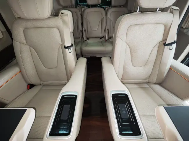 Mercedes-Benz V-Class — Фото автомобиля 27