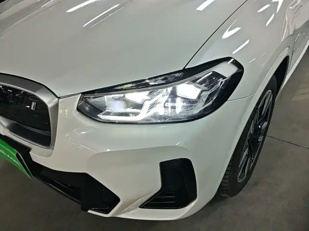 BMW BMW iX3 2024 Leading Edition — Фото автомобиля 23