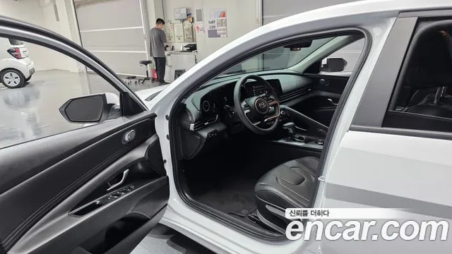 Hyundai Avante CN7 — Фото автомобиля 15