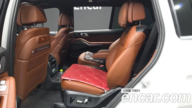 BMW X7 — Фото автомобиля 12
