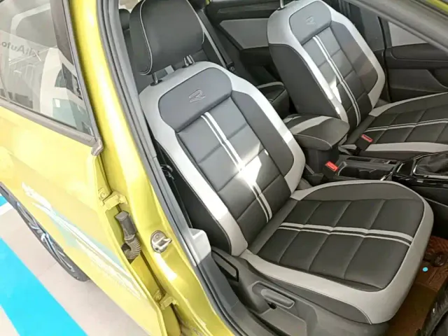 Volkswagen T-Roc — Фото автомобиля 24