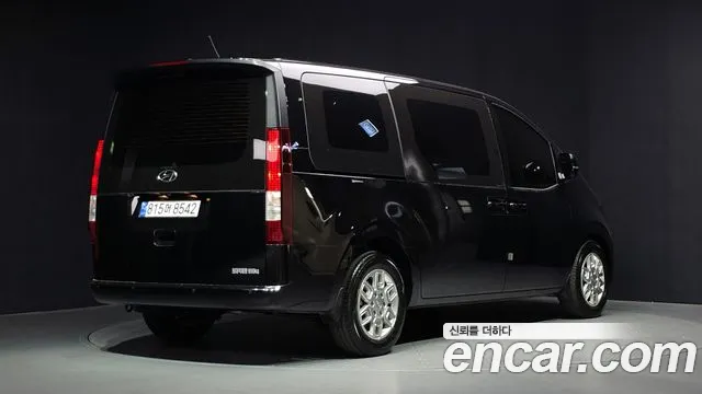Hyundai Staria — Фото автомобиля 2