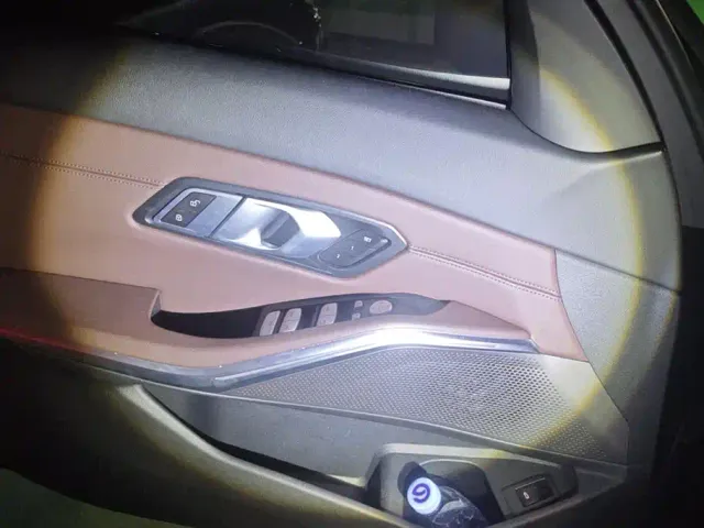 BMW 3 Series — Фото автомобиля 7