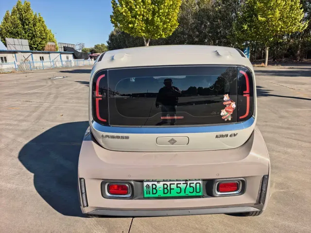 Baojun KiWi EV — Фото автомобиля 6