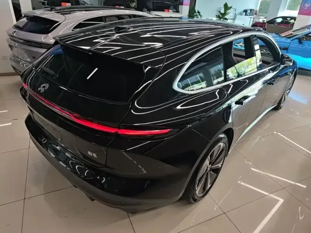Nio ET5 Touring — Фото автомобиля 6