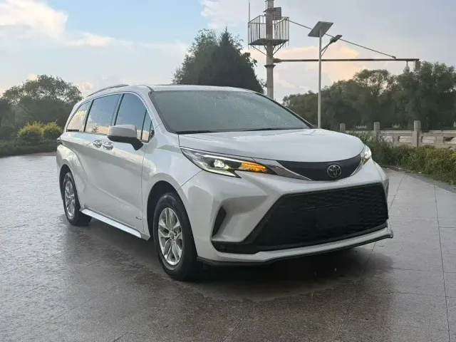 Toyota Granvia — Фото автомобиля 2
