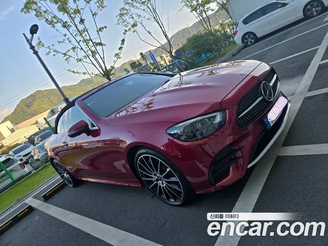 Mercedes-Benz E-Class — Фото автомобиля 2