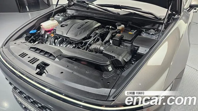Hyundai Grandeur Grandeur (GN7) 2.5 Бензин 2WD — Фото автомобиля 6