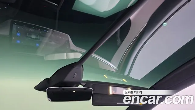 Tesla Model X — Фото автомобиля 20