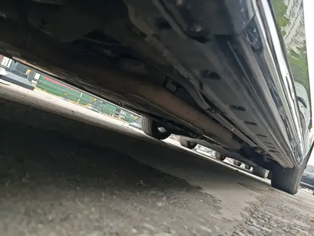 Hongqi Hongqi HQ9 PHEV 2024 Model 2.0T AWD Business Edition — Фото автомобиля 21