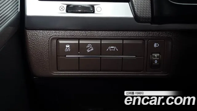 KG_Mobility_Ssangyong Rexton All Rexton Дизель 2.2 4WD — Фото автомобиля 18