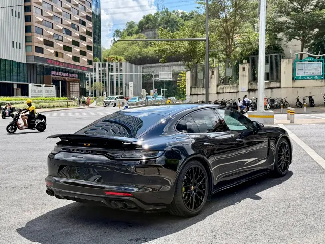 Porsche Panamera — Фото автомобиля 5