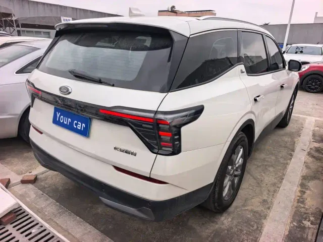 Ford Edge — Фото автомобиля 5