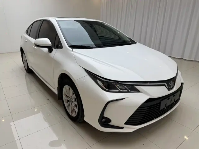 Toyota Corolla — Фото автомобиля 3