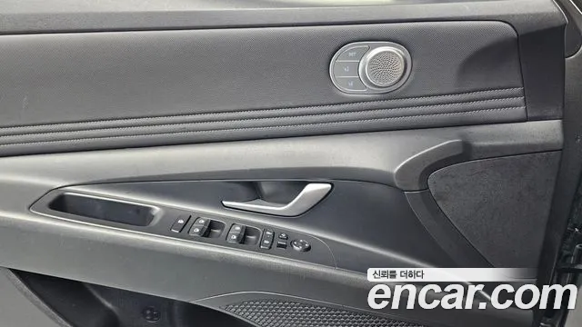 Hyundai Avante CN7 — Фото автомобиля 24