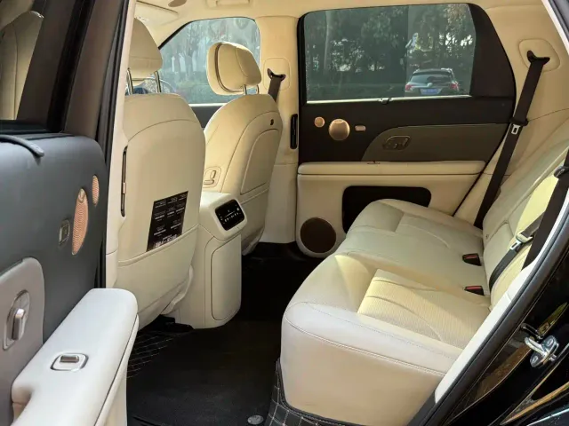 IM Motors LS8 — Фото автомобиля 10
