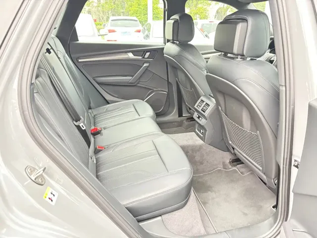 Audi Q5L — Фото автомобиля 8
