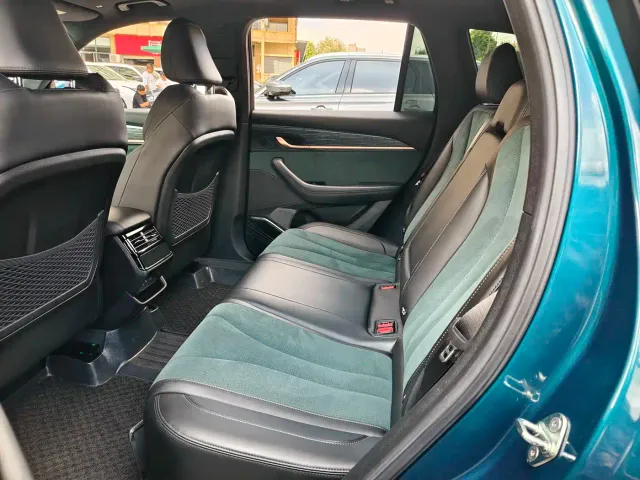 Geely Xingyue L 2023 2.0TD High-power Automatic 2WD Flagship — Фото автомобиля 11