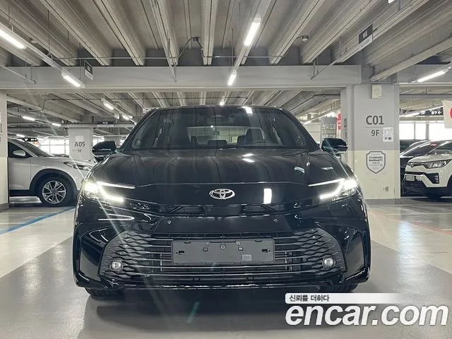 Toyota Camry — Фото автомобиля 2