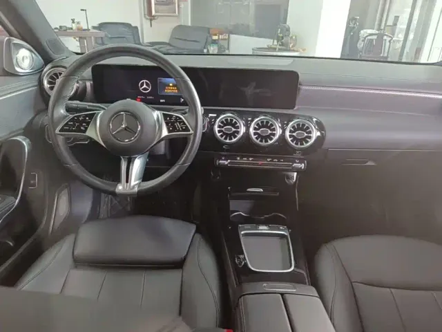 Mercedes-Benz A-Class — Фото автомобиля 9