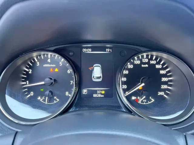Nissan X-Trail — Фото автомобиля 10