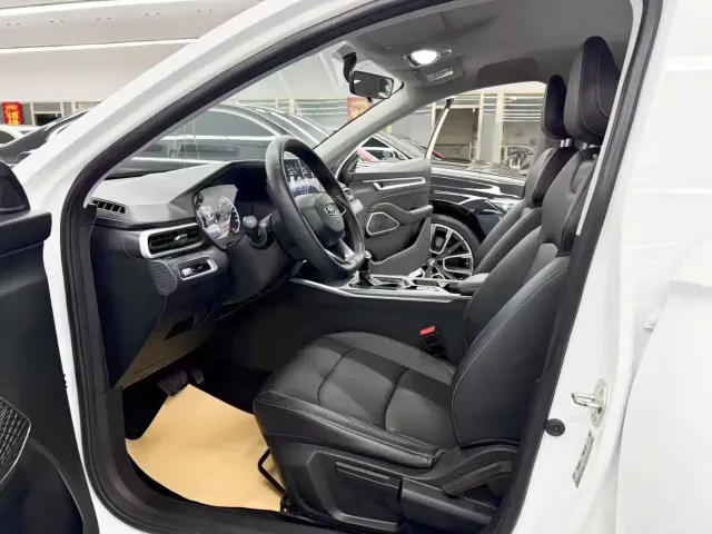 Geely Emgrand 2022 4th Generation 1.5L CVT Elite — Фото автомобиля 7