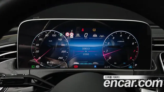 Mercedes-Benz E-Class — Фото автомобиля 8