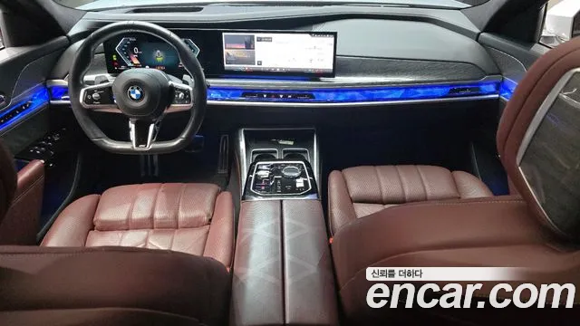 BMW 7-Series 7 серия (G70) 740i sDrive M Sport — Фото автомобиля 7