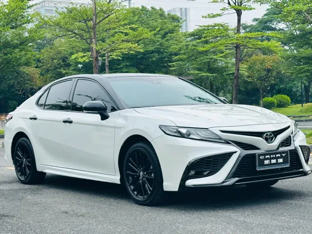 Toyota Camry — Фото автомобиля 3