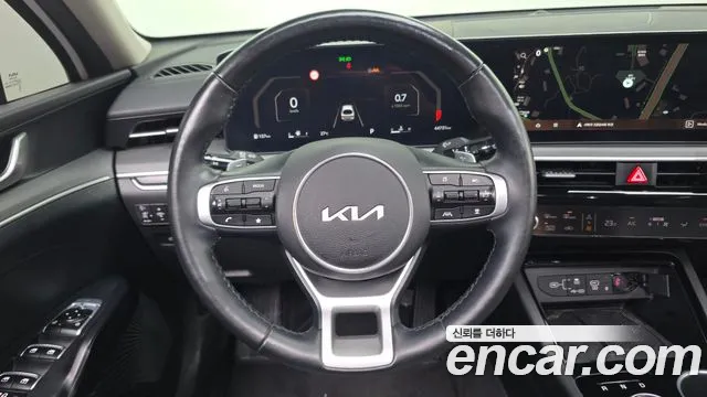 Kia K5 Новый K5 3 поколение 2.0 LPi(Для проката) — Фото автомобиля 15