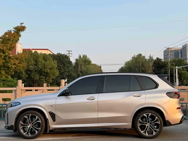 BMW X5 — Фото автомобиля 3