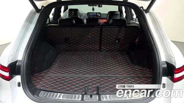 Genesis GV70 — Фото автомобиля 23