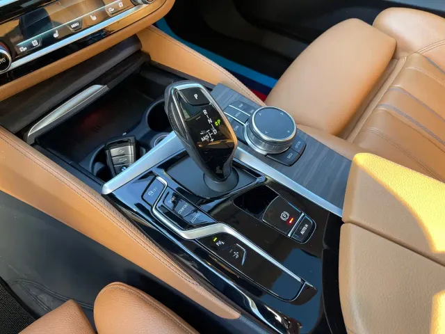 BMW 6 Series Gran Turismo — Фото автомобиля 17