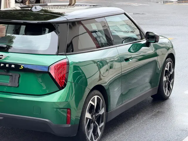 MINI Cooper — Фото автомобиля 7