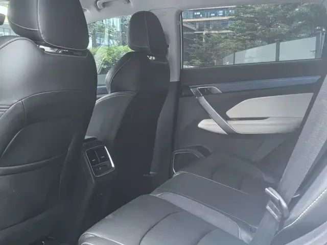 Geely Boyue — Фото автомобиля 12
