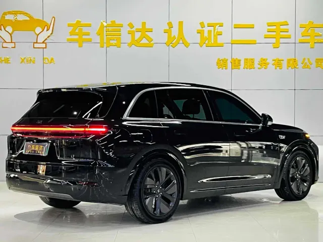Li Auto L7 — Фото автомобиля 3