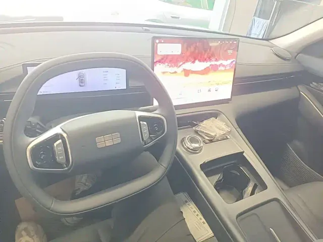 Geely Galaxy E5 — Фото автомобиля 9