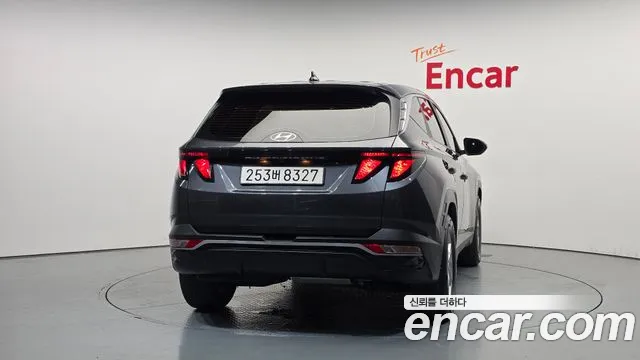 Hyundai Tucson Tucson (NX4) Дизель 2.0 2WD — Фото автомобиля 4