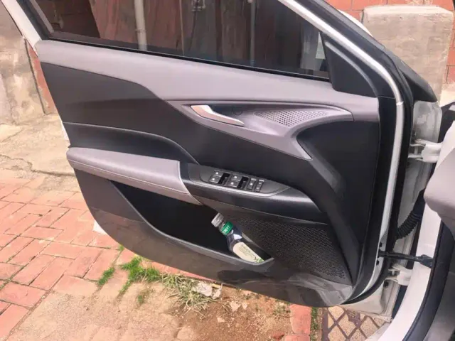 Changan Qiyuan A05 — Фото автомобиля 7