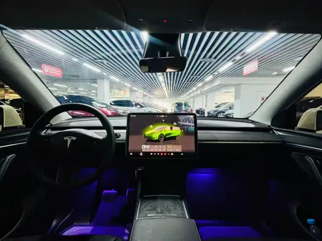 Tesla Model Y — Фото автомобиля 7