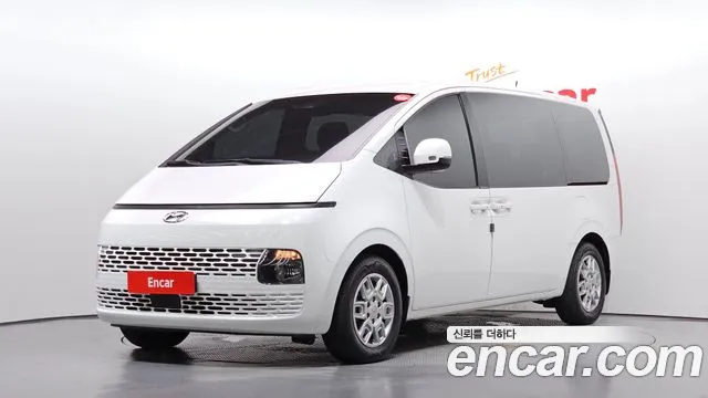 Фотография автомобиля — Hyundai Staria