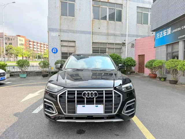 Audi Q5L — Фото автомобиля 2